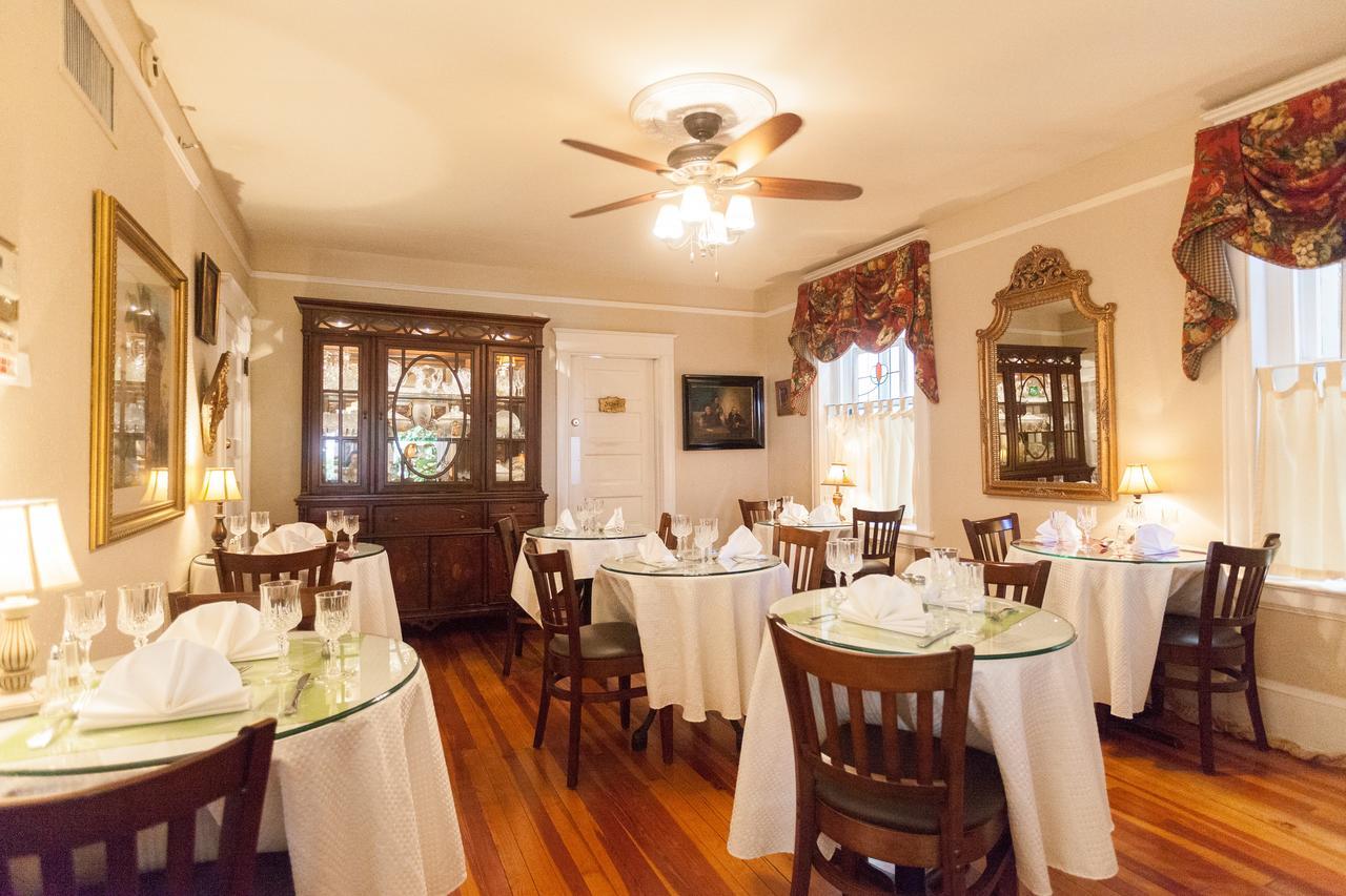 Bed & Breakfast On Charlotte *
